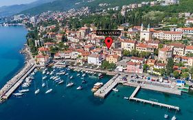 Villa Volos With Roof Terrace, Sea View, Free Private Parking