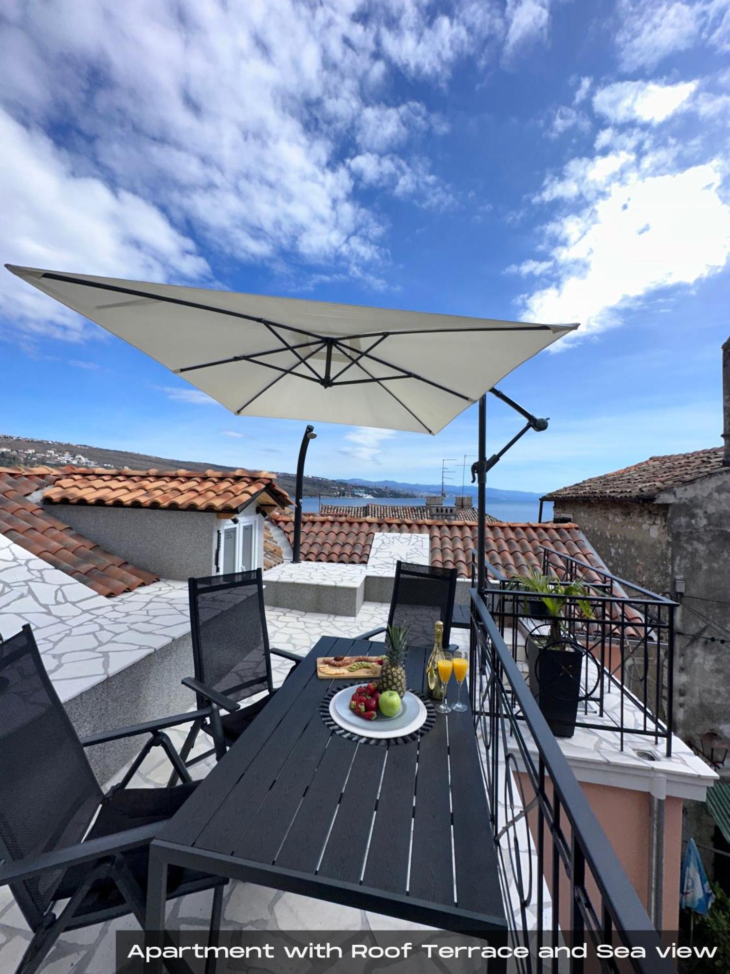 Villa Volos , Free Private Parking Opatija Zewnętrze zdjęcie