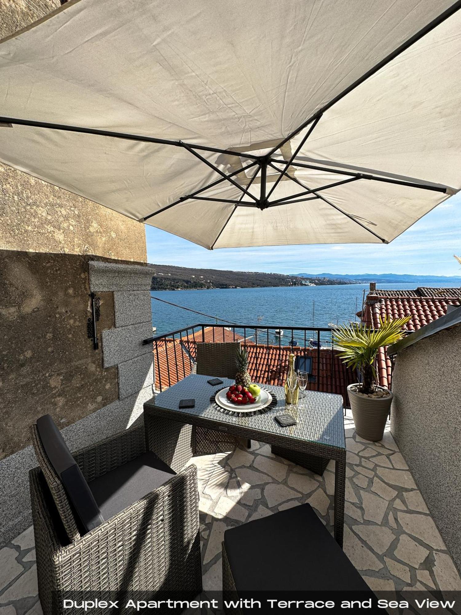 Villa Volos , Free Private Parking Opatija Zewnętrze zdjęcie